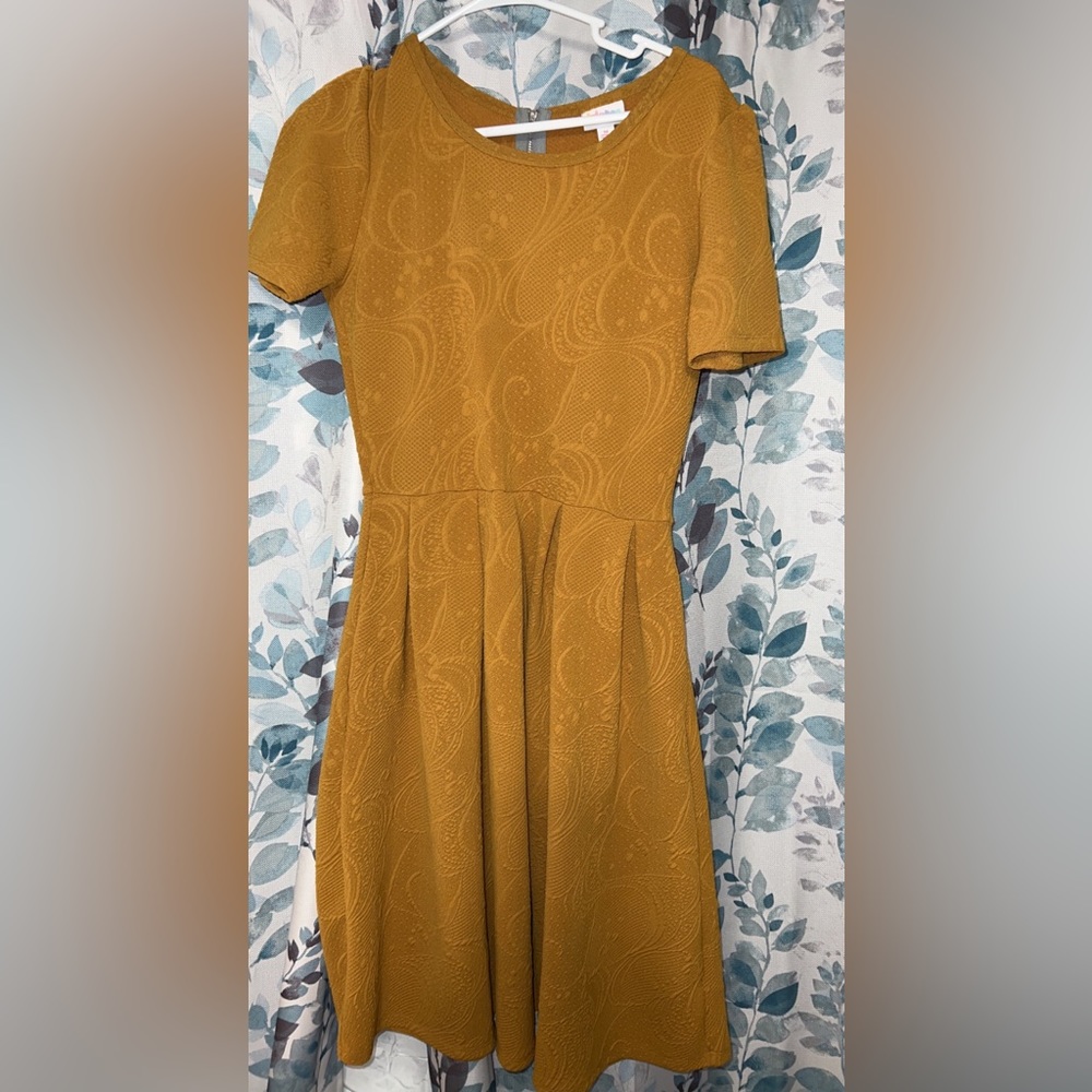 LuLaRoe Mustard Textured Amelia Dress W/ Pockets